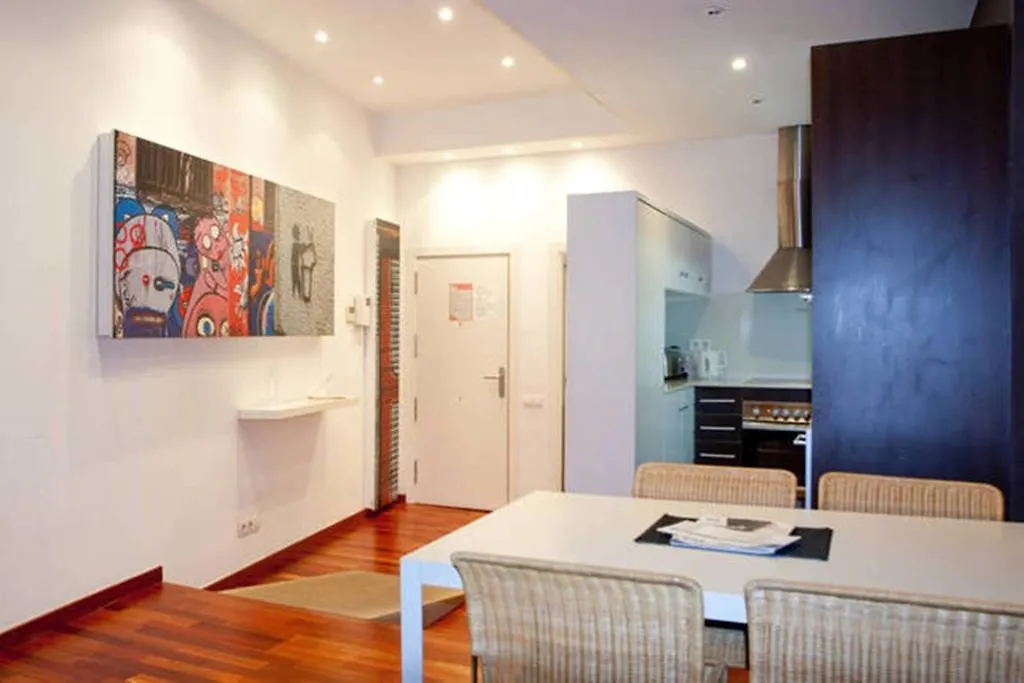 Apartamentos La Casa De Les Lletres Barcelona Szálloda